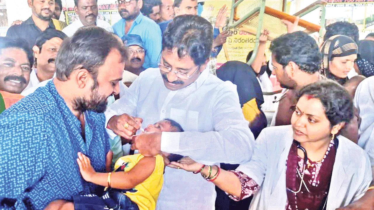 పోలియో రహిత సమాజానికి కృషి