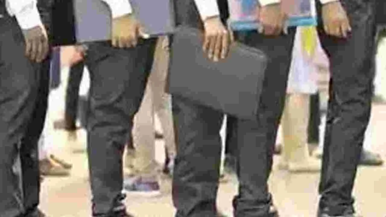 Unemployment in Four Years: ఐటీలో నాలుగేళ్ల గరిష్ఠానికి నిరుద్యోగం