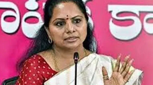 Telangana Jagruthi President Kalvakuntla Kavitha: పూలమ్మిండు.. పాలమ్మిండు.. వేల ఎకరాలు కబ్జా పెట్టిండు!