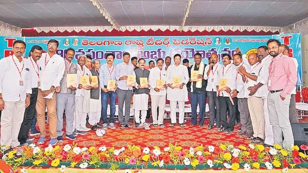 Minister Siddharth Babu: కార్పొరేట్‌కు దీటుగా విద్యారంగ అభివృద్ధి