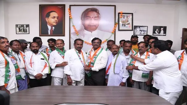 సర్పంచు ఎన్నికల్లో క్లీన్‌ స్వీప్‌ చేయాలి 