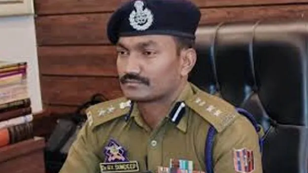 Sandeep Chakravarti Foils Major Terror: పోస్టర్‌ లాగితే ఉగ్రకుట్ర భగ్నం..