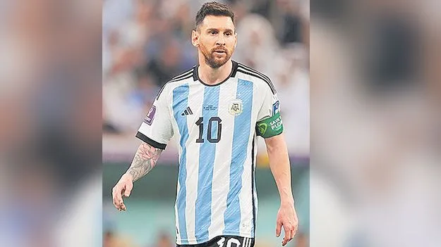 Lionel Messi: మెస్సీ వర్సెస్‌ సీఎం రేవంత్‌