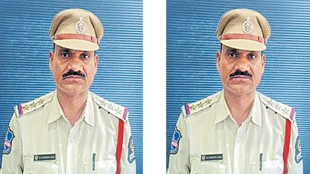 Traffic Inspector Narsingarao: జూబ్లీహిల్స్‌ ట్రాఫిక్‌ ఇన్‌స్పెక్టర్‌పై బదిలీ వేటు
