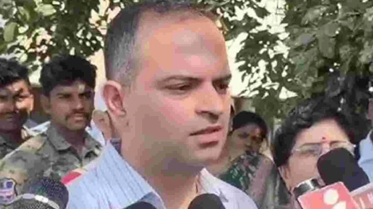 SC Hostel Warden Suspended: భూపాలపల్లి ఎస్సీ హాస్టల్‌ వార్డెన్‌ సస్పెన్షన్‌