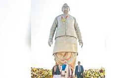 PM Modi: కాంగ్రెస్‌ ప్రభుత్వాలన్నీ ఒక్క కుటుంబాన్ని మాత్రమే కీర్తించాయి