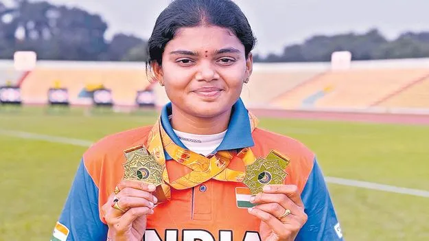 Surekha Leads India to Triple Gold: సురేఖ డబుల్‌ ధమాకా