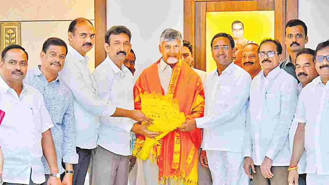 CM Chandrababu Highlights: రాష్ర్టాభివృద్ధిలో ఉద్యోగులు కీలకం కావాలి