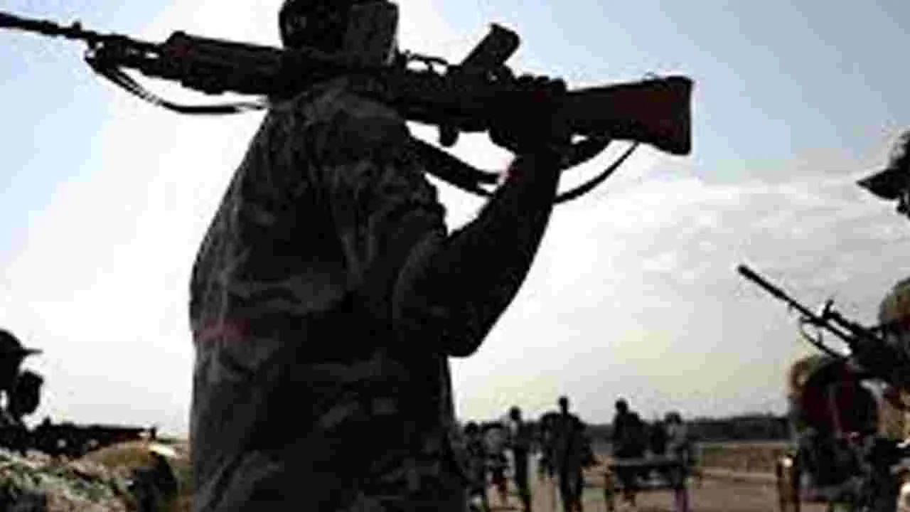 Maoists: మావోల హిట్‌లిస్ట్లో కాంగ్రెస్‌ నేత!