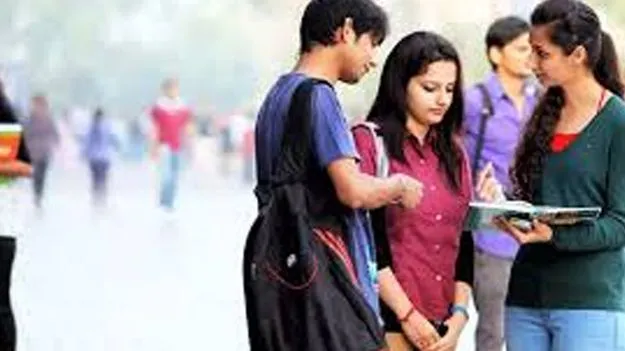 Resolve Private University Fee Issues: ఫీజు చిక్కులకు చెక్‌!