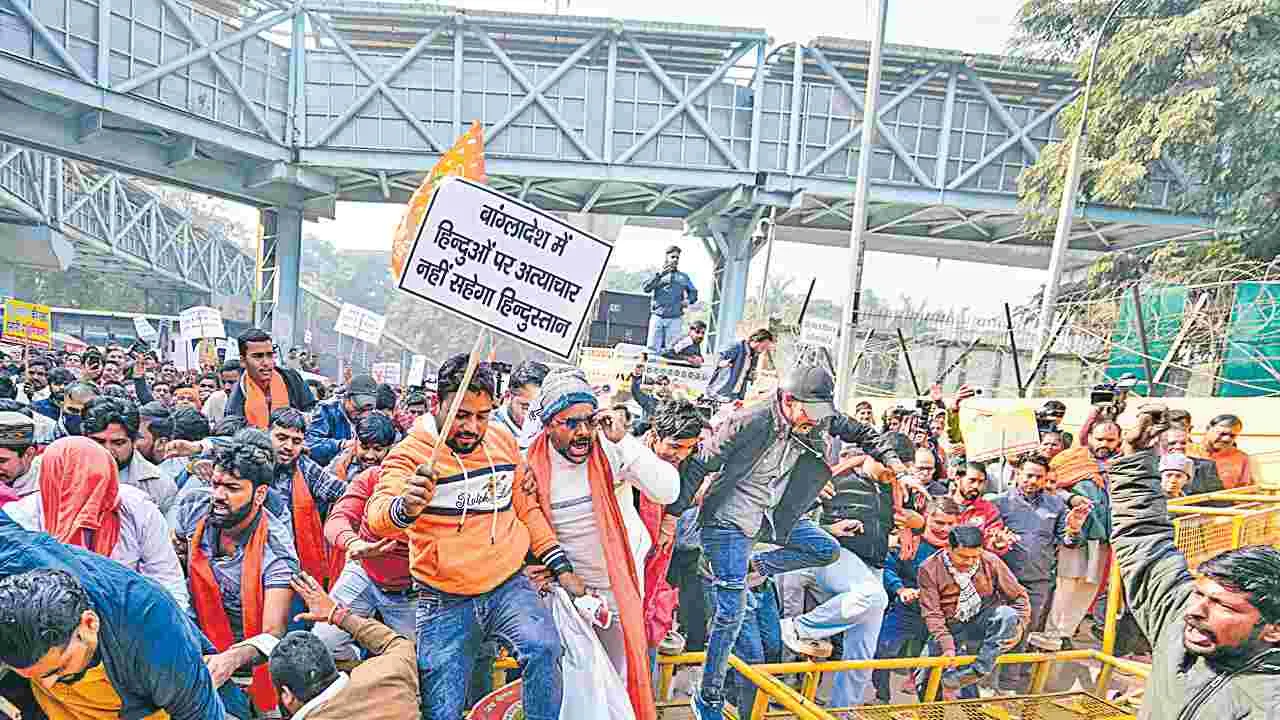 Bangladesh violence: బంగ్లాదేశ్‌లో మూకదాడిపై భారత్‌లో ఆగ్రహ జ్వాల