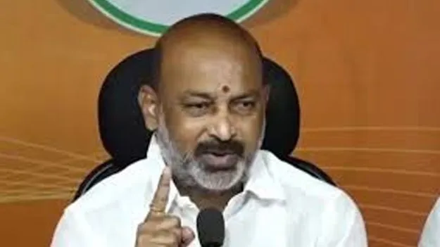 Union Minister Bandi Sanjay: ఫోన్‌ ట్యాపింగ్‌ సూత్రధారుల కుట్ర బయటపెట్టాలి