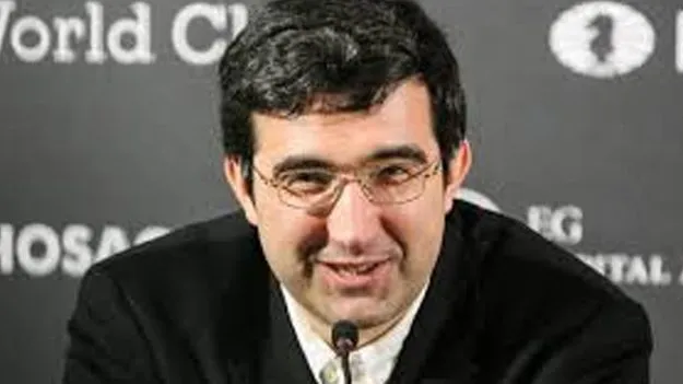 Russian Grandmaster Vladimir Kramnik: ఫిడేపై క్రామ్నిక్‌ పరువునష్టం దావా