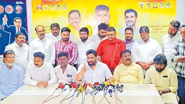 Sajjala Ramakrishna Reddy: సజ్జల జైలుకు వెళ్లడం ఖాయం!