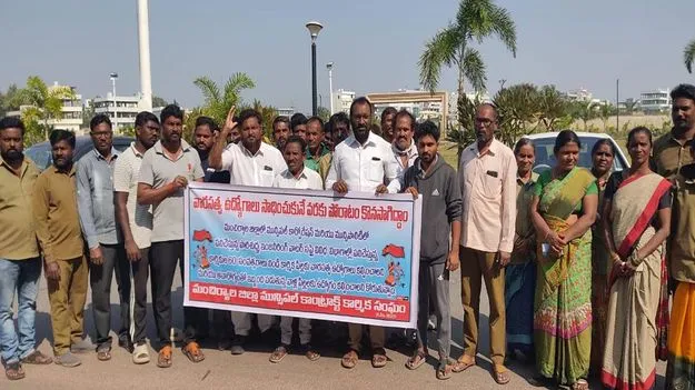 మున్సిపల్‌ కార్మికుల సమస్యలు పరిష్కరించాలి