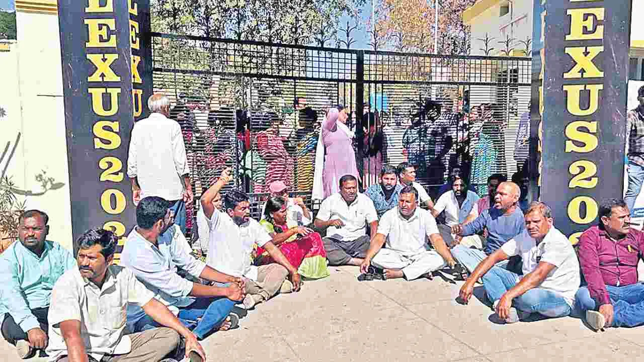 Patient Family Protests: అవసరమైన పరికరాలు లేవని ఆపరేషన్‌ను మధ్యలో ఆపేసిన డాక్టర్లు