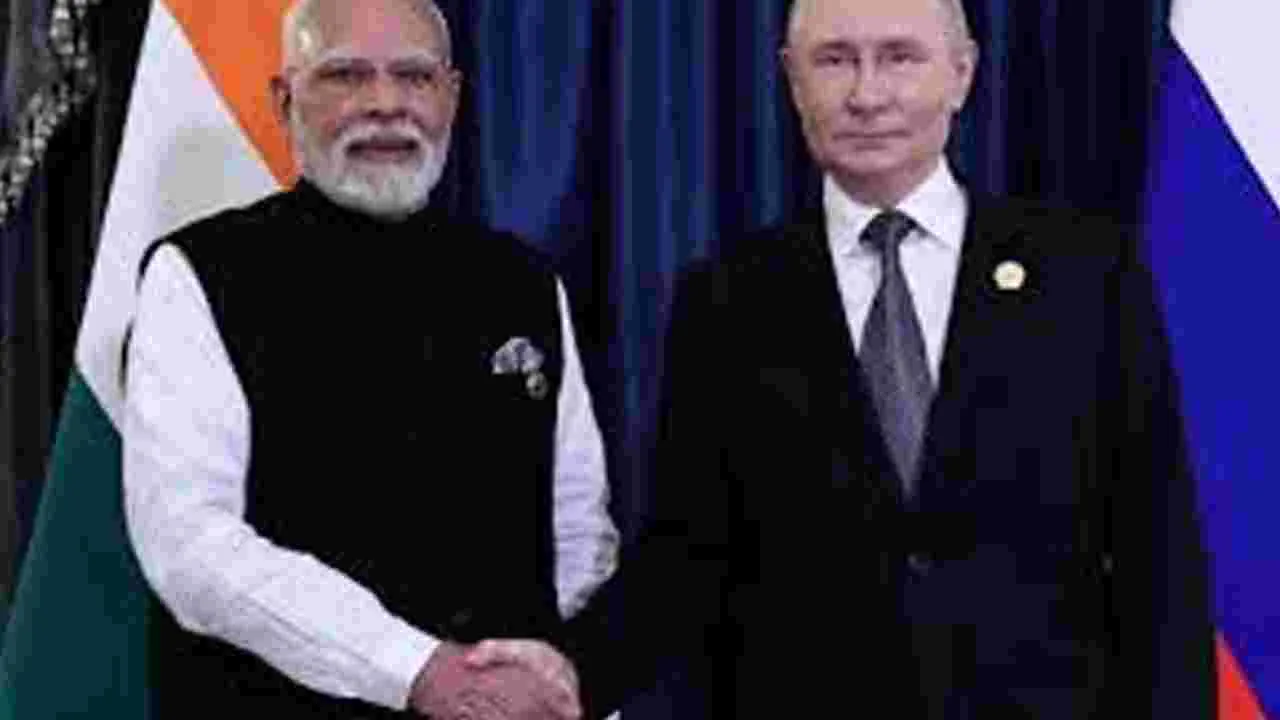 Putin Ahead of Visit: పుతిన్‌ను విమర్శిస్తూ భారత పత్రికలో వ్యాసం