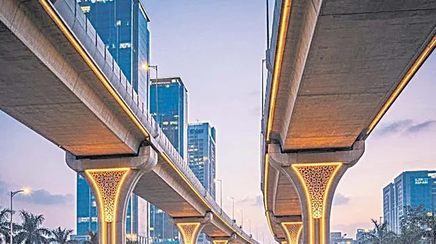 Elevated Corridor: జోరుగా..  హుషారుగా.. ఔటర్‌కు!