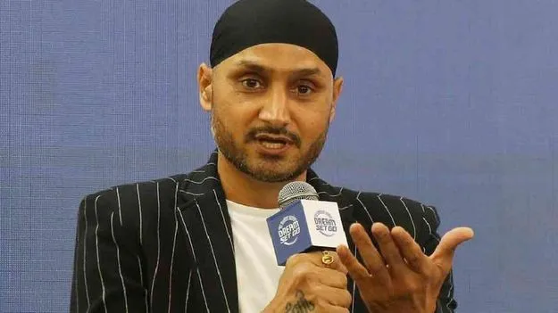 Harbhajan Singh: వాళ్లా రో కో భవిష్యత్‌ నిర్ణయించేది