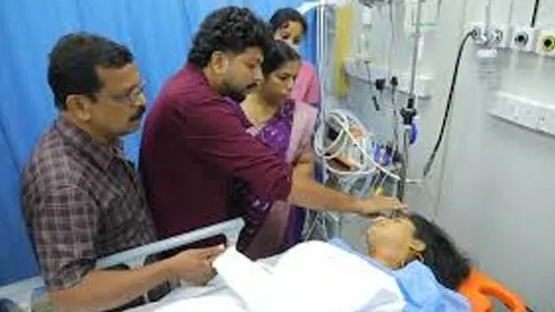 Couple Marries in ICU: పెళ్లి పీటలపై కాదు.. ఐసీయూలో వివాహం!