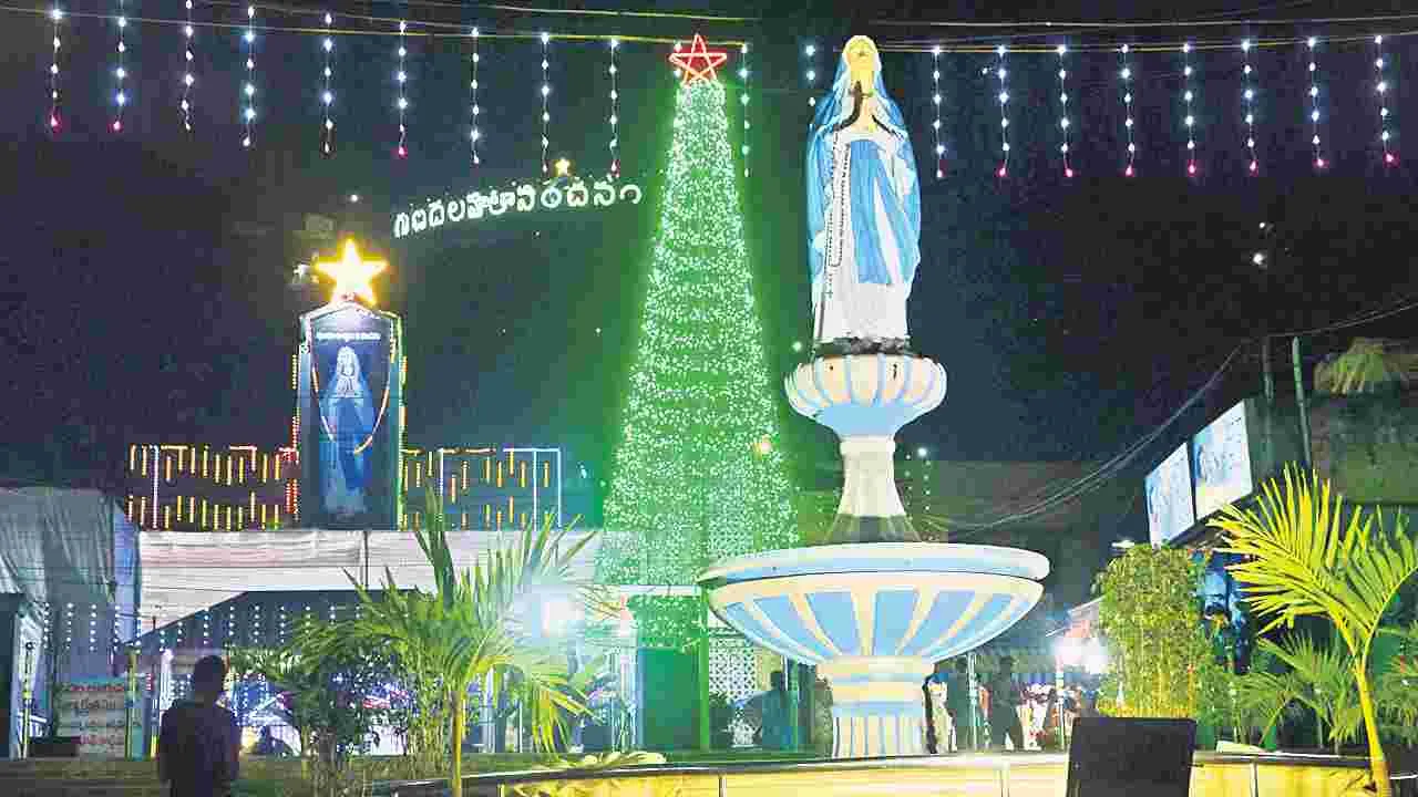 GUNADHALA CHURCH LIGHTING: గవర్నర్‌, సీఎం, పవన్‌ క్రిస్మస్‌ శుభాకాంక్షలు