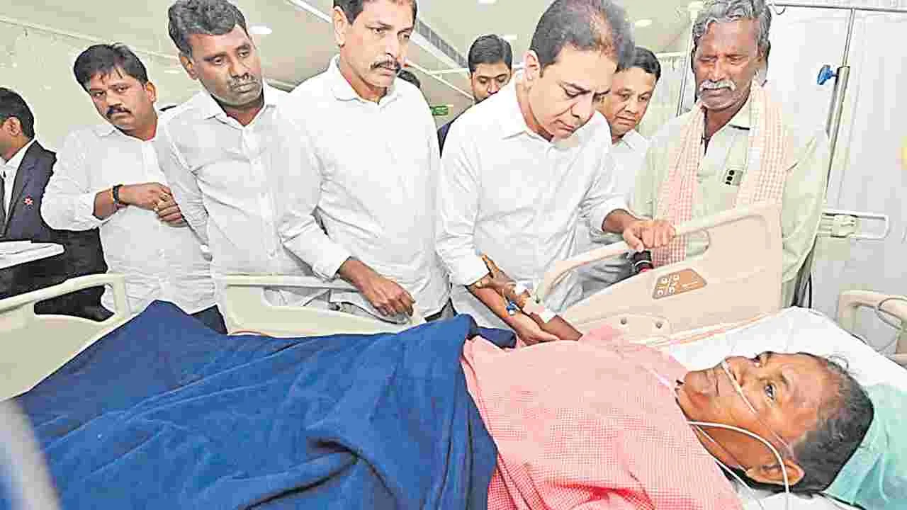 BRS Working President K.T. Rama Rao: దాడులు చేస్తున్న కాంగ్రెస్‌ కార్యకర్తలపై..హత్యాయత్నం కేసు నమోదు చేయాలి