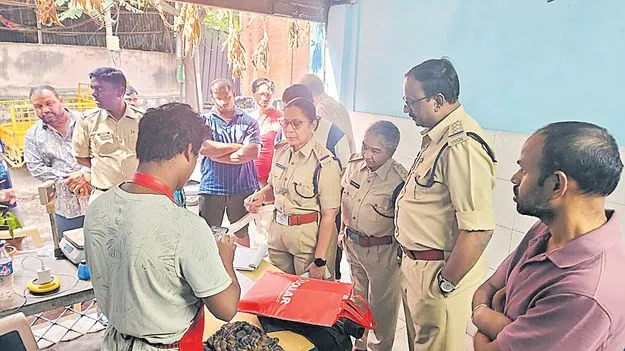 Food Fraud: తూచారా.. దోచారా?