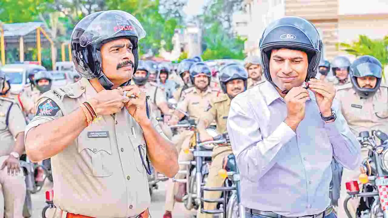 No Helmet, No Petrol: బడుల్లో బోధనేతర పనులు బంనో హెల్మెట్‌.. నో పెట్రోల్‌..