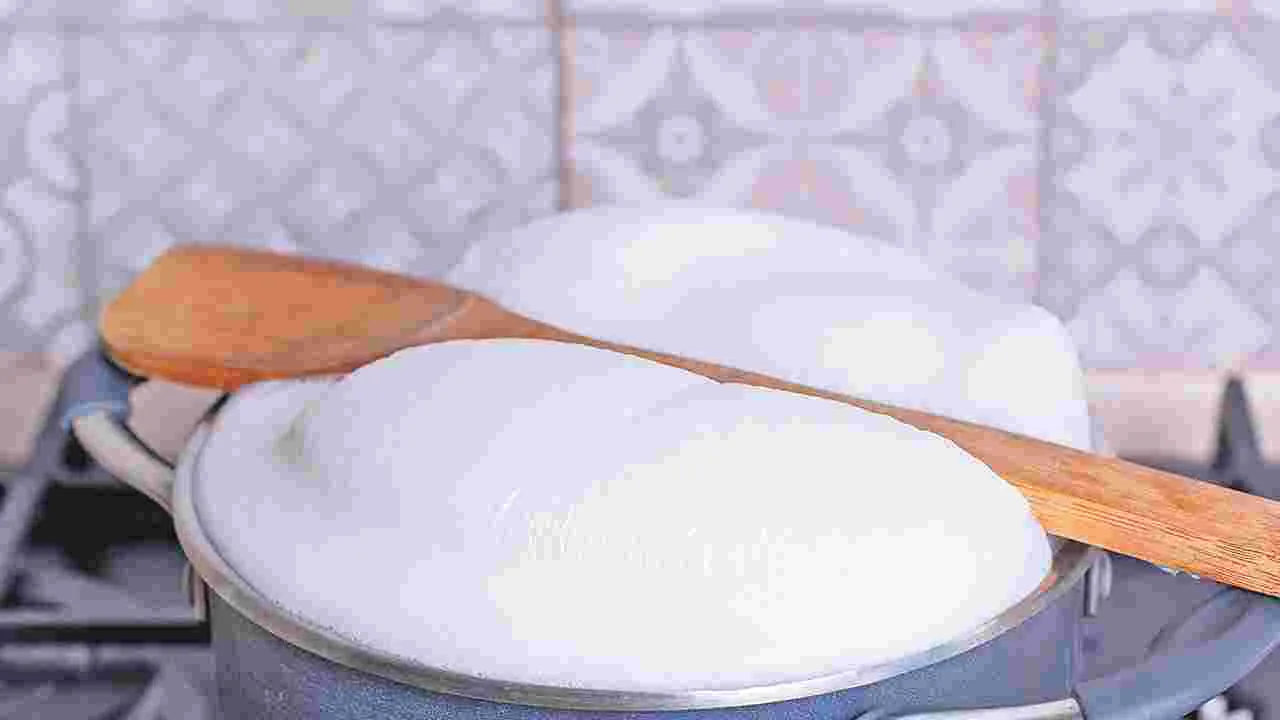 Kitchen Tips: పాలు పొంగకుండా ఇలా