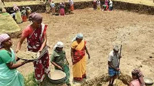 MGNREGA: ఉపాధి నిధుల్లో అధికం దక్షిణాదికే!