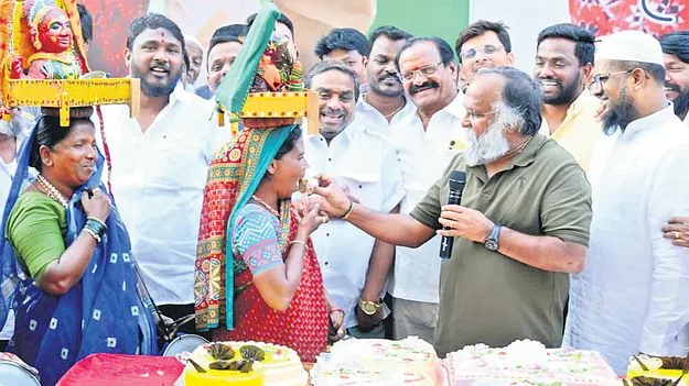 Jagga Reddy: ఇందిర, రాజీవ్‌ ఆదర్శాలను పుణికిపుచ్చుకున్న సోనియా