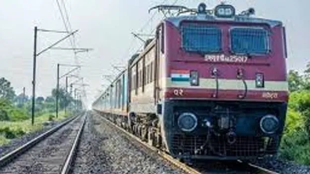 Indian Railways: 15 ఎక్స్‌ప్రెస్‌ రైళ్లలో ఓటీపీ ఆధారిత తత్కాల్‌ టికెట్లు