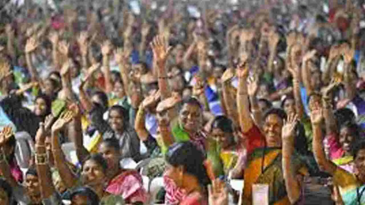Women Empowerment: మహిళా సాధికారతలో రోల్‌ మోడల్‌గా తెలంగాణ