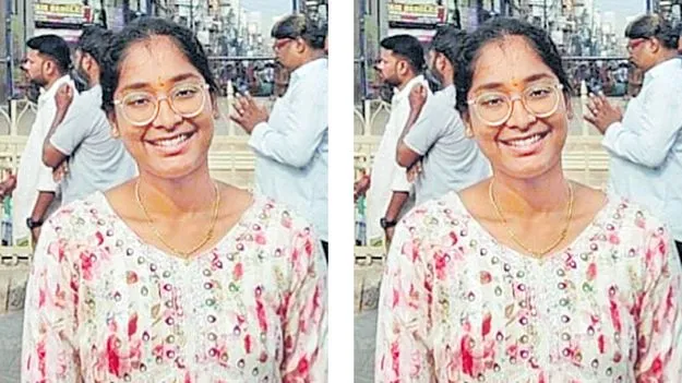 Medical Student Loses Life: రోడ్డు దాటుతుండగా కారు ఢీ.. వైద్య విద్యార్థిని మృతి