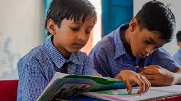 SC Students Scholarship Renewal: మార్కుల ఆధారంగా రెన్యువల్‌