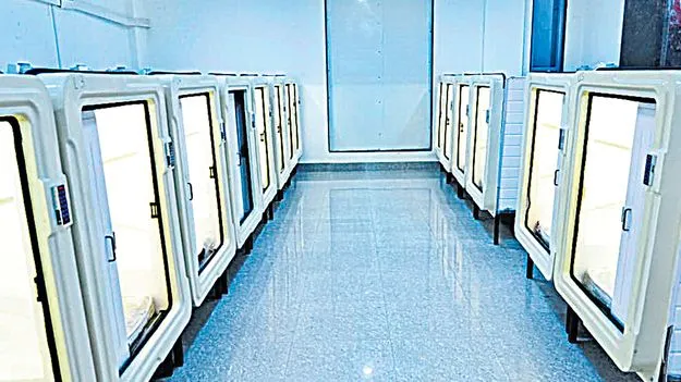 Sleeping Pods Introduced at Charlapalli: చర్లపల్లి రైల్వే స్టేషన్‌లో స్లీపింగ్‌ పాడ్స్‌