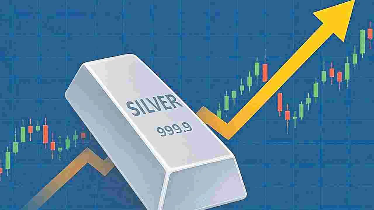Silver Price Hits New Peak: వెండి  రూ.2 లక్షలు