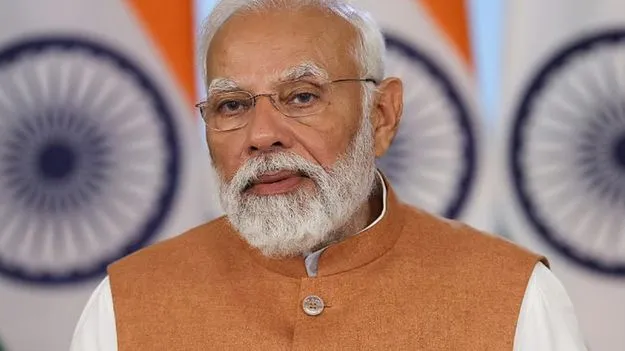 PM Modi: బలమైన ప్రజాస్వామ్యానికిరాజ్యాంగ బాధ్యతలే పునాది