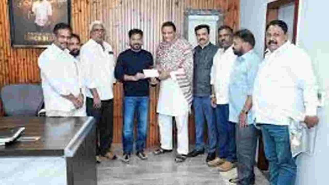 Minister Azaruddin Invites: క్రిస్మస్‌ వేడుకలకు రండి.. సీఎంకు అజార్‌ ఆహ్వానం