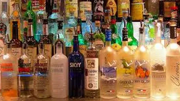Alcohol sales: డిసెంబరులో కిక్కే కిక్కు