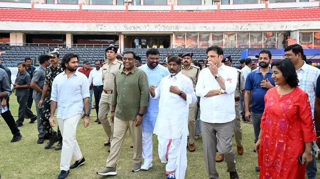 Security Arrangements: మెస్సీ ఫ్రెండ్లీ ఫుట్‌బాల్‌ మ్యాచ్‌ ఉప్పల్‌లో భద్రతా ఏర్పాట్ల పరిశీలన