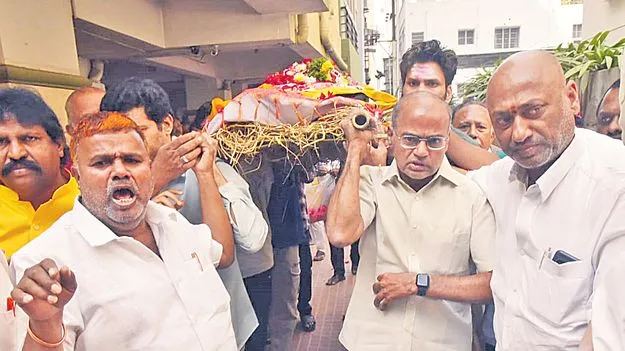 Pinnedameni Sai Baba: సాయిబాబా మృతి టీడీపీకి తీరని లోటు