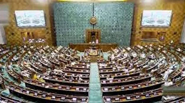parliamentary panel: ప్రవేశ పరీక్షలకు రాత విధానమే మేలు