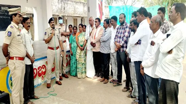   ఎన్నికలను శాంతియుతంగా జరుపుకోవాలి