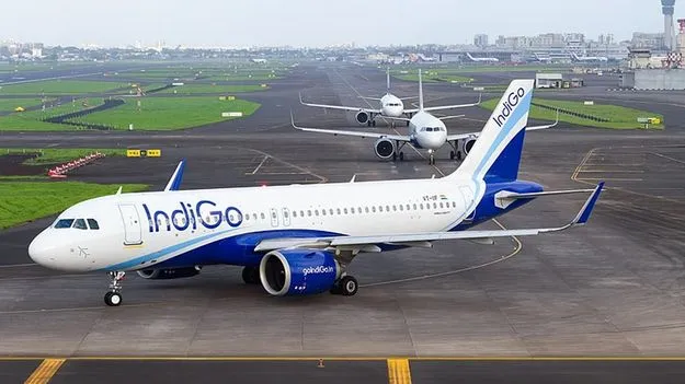 IndiGo: ప్రయాణికులకు రూ.10 వేల వోచర్లు