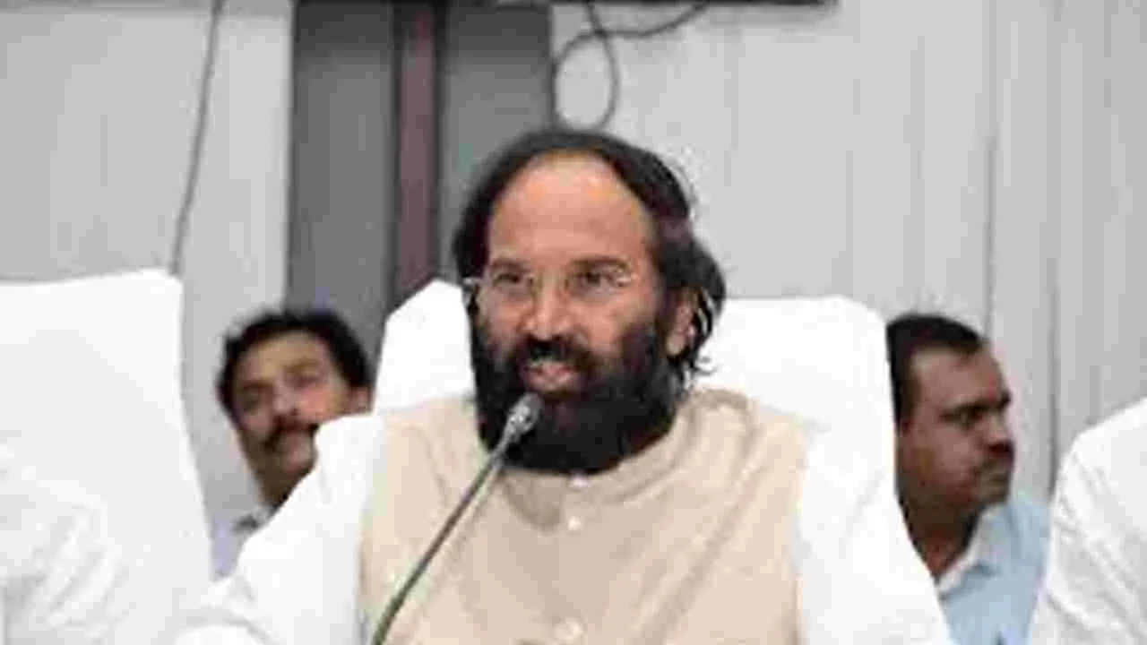 Minister N. Uttam Kumar Reddy: ఎవరి తోలు ఎవరు తీయాలి?