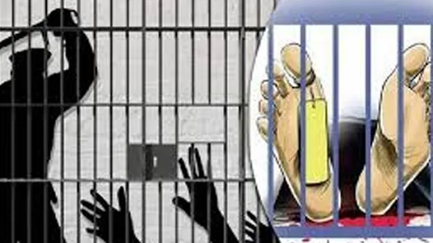 Police Brutality: విచారణ పేరుతో చితకబాదిన పోలీసులు