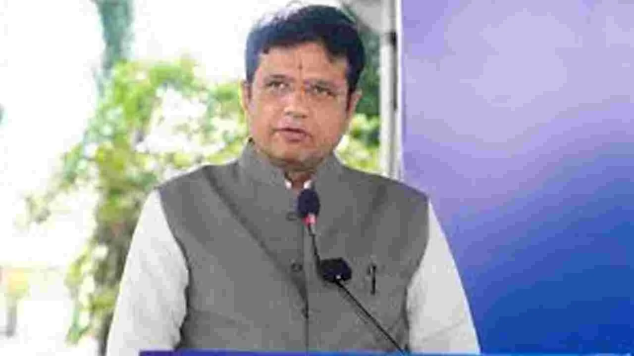 Minister Duddilla Siddharth: సమకాలీన నైపుణ్యాలే విజయ రహస్యం