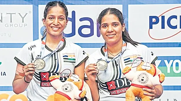 Gayatri Gopichand and Treesa Jolly: గాయత్రి జోడీదే డబుల్స్‌ ట్రోఫీ