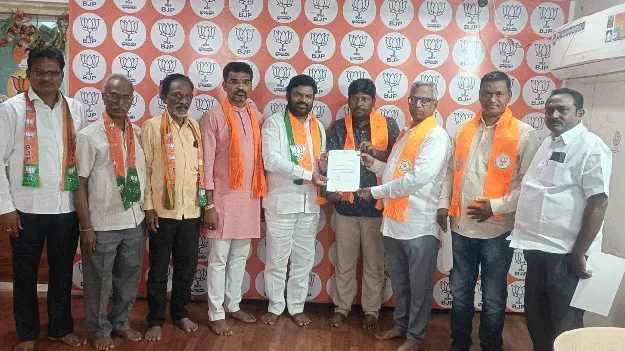 పార్టీ బలోపేతానికి కృషి చేయాలి